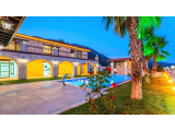 antalya kaş kalkan da 2.525 m2 arsa içinde lüks müstakil havuzlu villa